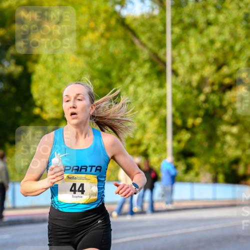 25.10.2026 - hella hamburg halbmarathon Dr. Thomas Lammeyer http://msf.ph/oto/11053502 25.10.2026 10:15:57 Kennedybrücke 44 meine-sportfotos.de