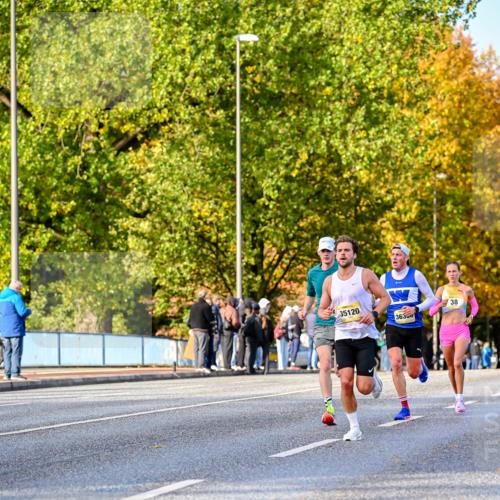 25.10.2026 - hella hamburg halbmarathon Dr. Thomas Lammeyer http://msf.ph/oto/11053549 25.10.2026 10:16:04 Kennedybrücke 35120, 38, 3630 meine-sportfotos.de