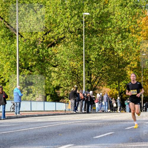 25.10.2026 - hella hamburg halbmarathon Dr. Thomas Lammeyer http://msf.ph/oto/11053621 25.10.2026 10:16:09 Kennedybrücke 3716 meine-sportfotos.de