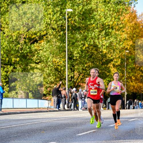 25.10.2026 - hella hamburg halbmarathon Dr. Thomas Lammeyer http://msf.ph/oto/11053663 25.10.2026 10:16:14 Kennedybrücke 34396, 0 meine-sportfotos.de