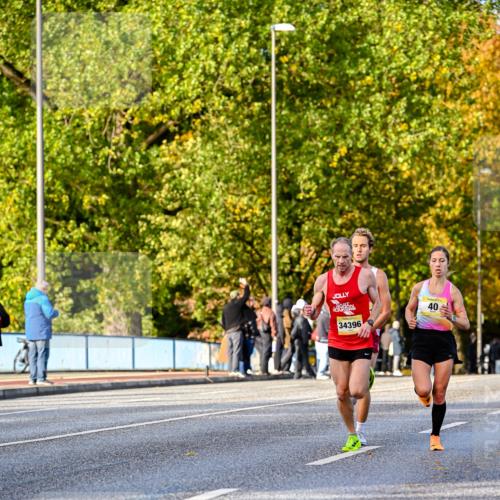 25.10.2026 - hella hamburg halbmarathon Dr. Thomas Lammeyer http://msf.ph/oto/11053667 25.10.2026 10:16:14 Kennedybrücke 34396, 40 meine-sportfotos.de