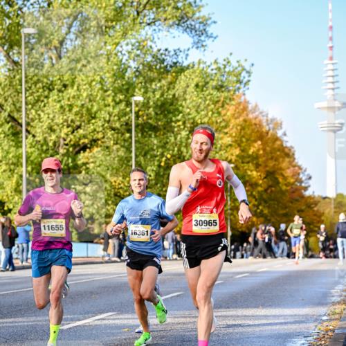 25.10.2026 - hella hamburg halbmarathon Dr. Thomas Lammeyer http://msf.ph/oto/11053742 25.10.2026 10:16:22 Kennedybrücke 11655, 16361, 30965 meine-sportfotos.de