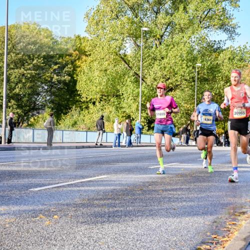 25.10.2026 - hella hamburg halbmarathon Dr. Thomas Lammeyer http://msf.ph/oto/11053745 25.10.2026 10:16:22 Kennedybrücke 11655, 16361, 30965 meine-sportfotos.de