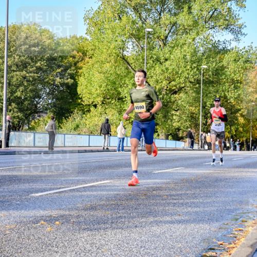 25.10.2026 - hella hamburg halbmarathon Dr. Thomas Lammeyer http://msf.ph/oto/11053781 25.10.2026 10:16:31 Kennedybrücke 6590, 7441 meine-sportfotos.de