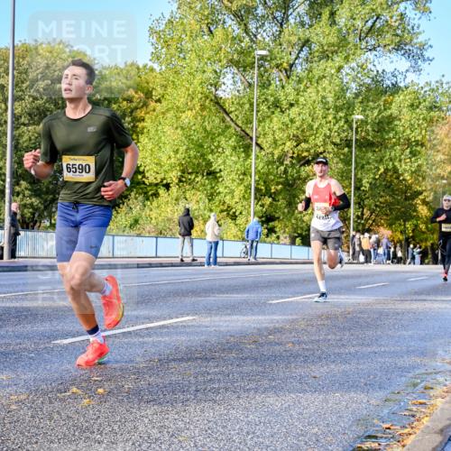 25.10.2026 - hella hamburg halbmarathon Dr. Thomas Lammeyer http://msf.ph/oto/11053787 25.10.2026 10:16:32 Kennedybrücke 6590, 12, 10658 meine-sportfotos.de