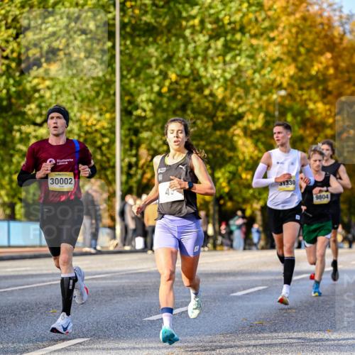 25.10.2026 - hella hamburg halbmarathon Dr. Thomas Lammeyer http://msf.ph/oto/11053864 25.10.2026 10:16:45 Kennedybrücke 30002, 31330, 9804 meine-sportfotos.de
