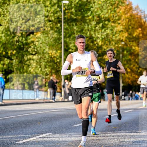 25.10.2026 - hella hamburg halbmarathon Dr. Thomas Lammeyer http://msf.ph/oto/11053879 25.10.2026 10:16:47 Kennedybrücke 3133, 804, 254 meine-sportfotos.de