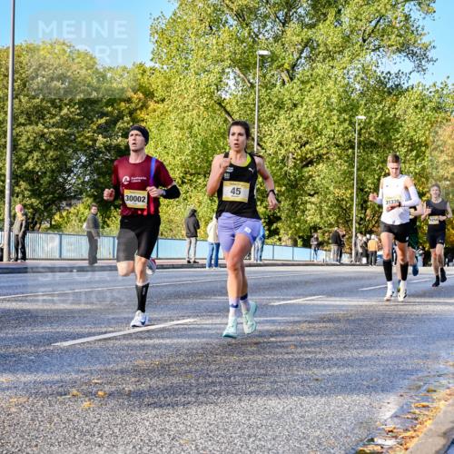 25.10.2026 - hella hamburg halbmarathon Dr. Thomas Lammeyer http://msf.ph/oto/11053880 25.10.2026 10:16:47 Kennedybrücke 45, 30002, 31330 meine-sportfotos.de