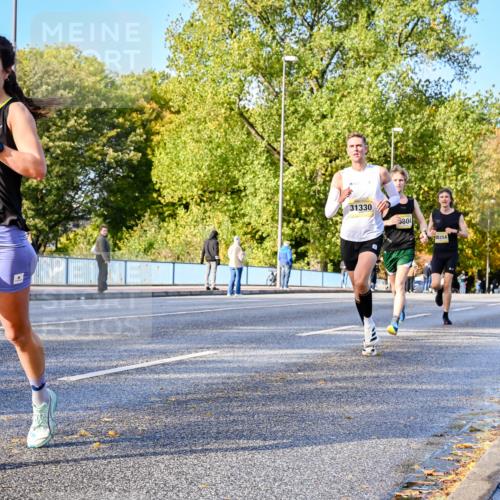 25.10.2026 - hella hamburg halbmarathon Dr. Thomas Lammeyer http://msf.ph/oto/11053891 25.10.2026 10:16:48 Kennedybrücke 45, 31330, 804, 35254 meine-sportfotos.de