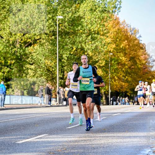25.10.2026 - hella hamburg halbmarathon Dr. Thomas Lammeyer http://msf.ph/oto/11053925 25.10.2026 10:16:51 Kennedybrücke 22899, 13398, 67 meine-sportfotos.de