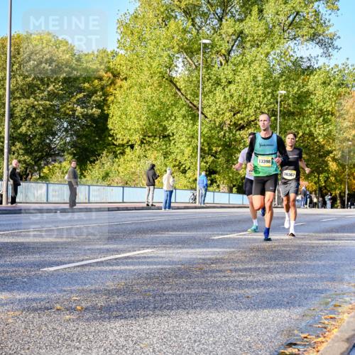 25.10.2026 - hella hamburg halbmarathon Dr. Thomas Lammeyer http://msf.ph/oto/11053939 25.10.2026 10:16:53 Kennedybrücke 13398, 36367 meine-sportfotos.de