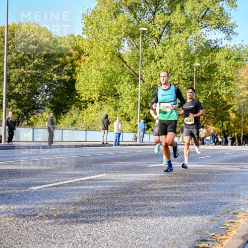 25.10.2026 - hella hamburg halbmarathon Dr. Thomas Lammeyer http://msf.ph/oto/11053944 25.10.2026 10:16:53 Kennedybrücke 13398, 36367 meine-sportfotos.de