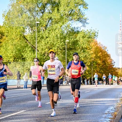 25.10.2026 - hella hamburg halbmarathon Dr. Thomas Lammeyer http://msf.ph/oto/11053989 25.10.2026 10:17:00 Kennedybrücke 6342, 33610, 22628, 3388 meine-sportfotos.de