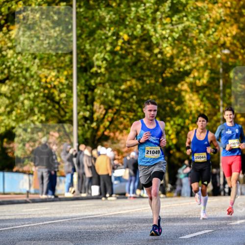 25.10.2026 - hella hamburg halbmarathon Dr. Thomas Lammeyer http://msf.ph/oto/11054020 25.10.2026 10:17:04 Kennedybrücke 21049, 20014, 25044 meine-sportfotos.de
