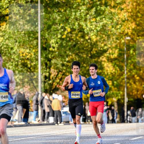 25.10.2026 - hella hamburg halbmarathon Dr. Thomas Lammeyer http://msf.ph/oto/11054032 25.10.2026 10:17:06 Kennedybrücke 1049, 25044, 20014 meine-sportfotos.de