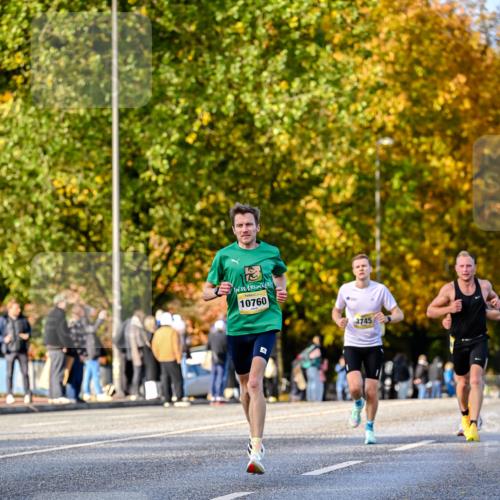 25.10.2026 - hella hamburg halbmarathon Dr. Thomas Lammeyer http://msf.ph/oto/11054053 25.10.2026 10:17:10 Kennedybrücke 10760, 3745 meine-sportfotos.de