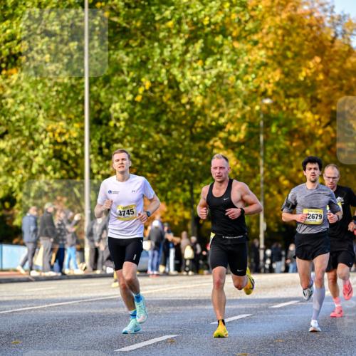 25.10.2026 - hella hamburg halbmarathon Dr. Thomas Lammeyer http://msf.ph/oto/11054073 25.10.2026 10:17:12 Kennedybrücke 3745, 2679 meine-sportfotos.de