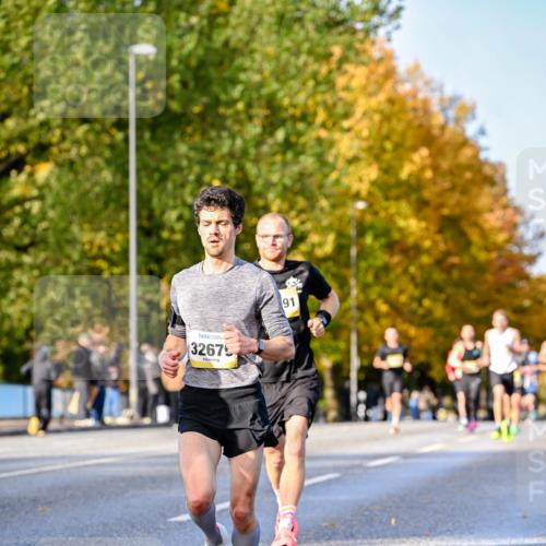 25.10.2026 - hella hamburg halbmarathon Dr. Thomas Lammeyer http://msf.ph/oto/11054095 25.10.2026 10:17:15 Kennedybrücke 32675, 91 meine-sportfotos.de