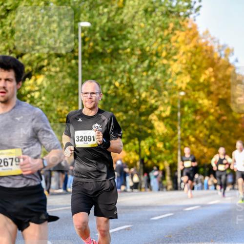 25.10.2026 - hella hamburg halbmarathon Dr. Thomas Lammeyer http://msf.ph/oto/11054102 25.10.2026 10:17:16 Kennedybrücke 2679, 32091 meine-sportfotos.de