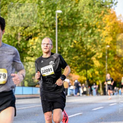 25.10.2026 - hella hamburg halbmarathon Dr. Thomas Lammeyer http://msf.ph/oto/11054105 25.10.2026 10:17:16 Kennedybrücke 79, 32091 meine-sportfotos.de