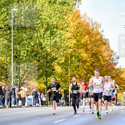 25.10.2026 - hella hamburg halbmarathon Dr. Thomas Lammeyer http://msf.ph/oto/11054124 25.10.2026 10:17:18 Kennedybrücke [[, 35367 meine-sportfotos.de