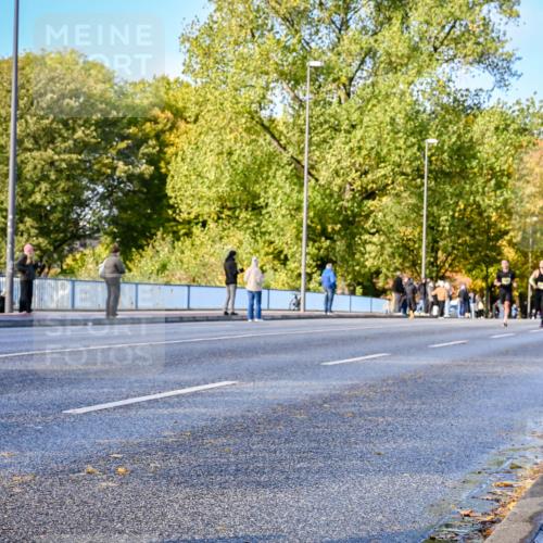 25.10.2026 - hella hamburg halbmarathon Dr. Thomas Lammeyer http://msf.ph/oto/11054125 25.10.2026 10:17:18 Kennedybrücke  meine-sportfotos.de