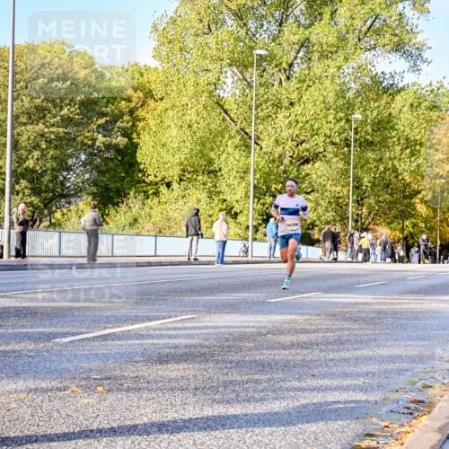 25.10.2026 - hella hamburg halbmarathon Dr. Thomas Lammeyer http://msf.ph/oto/11054207 25.10.2026 10:17:30 Kennedybrücke 24366 meine-sportfotos.de