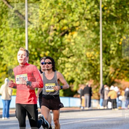 25.10.2026 - hella hamburg halbmarathon Dr. Thomas Lammeyer http://msf.ph/oto/11054256 25.10.2026 10:17:40 Kennedybrücke 307, 3562 meine-sportfotos.de