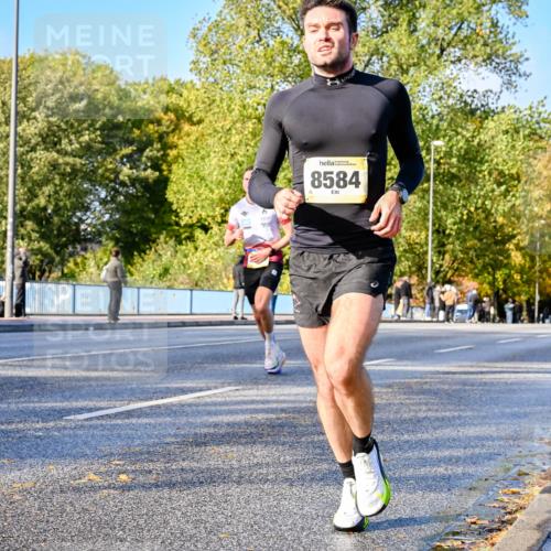 25.10.2026 - hella hamburg halbmarathon Dr. Thomas Lammeyer http://msf.ph/oto/11054307 25.10.2026 10:17:47 Kennedybrücke 8584 meine-sportfotos.de