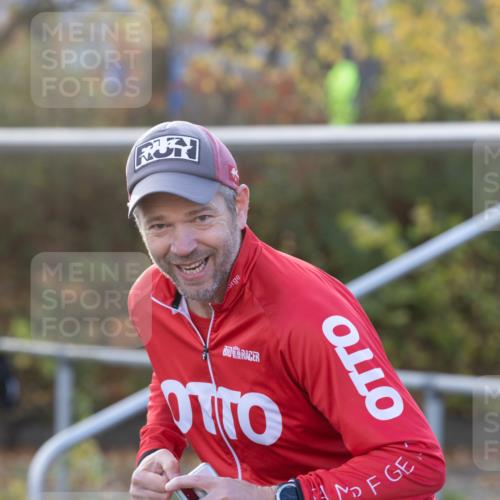 07.11.2021 - Bramfelder Winterlaufserie 2021/2022 Lauf 1 Michael Strokosch http://msf.ph/oto/3593970 07.11.2021 10:24:24 Laufen 0, 031 meine-sportfotos.de