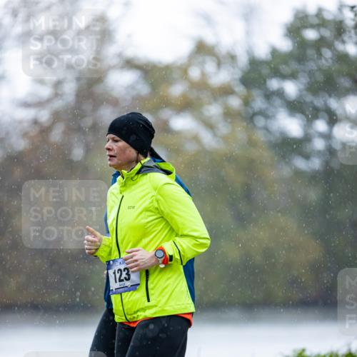 07.11.2021 - Bramfelder Winterlaufserie 2021/2022 Lauf 1 Michael Strokosch http://msf.ph/oto/3594343 07.11.2021 11:26:35 Laufen 24, 123 meine-sportfotos.de