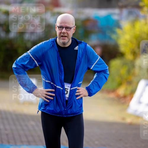 07.11.2021 - Bramfelder Winterlaufserie 2021/2022 Lauf 1 Michael Strokosch http://msf.ph/oto/3594486 07.11.2021 12:23:06 Laufen 2 meine-sportfotos.de