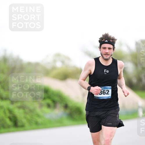 07.04.2024 - 43. Internationalen Wilhelmsburger Insellauf Dr. Thomas Lammeyer http://msf.ph/oto/6037571 07.04.2024 10:22:19 Laufen 226, 362 meine-sportfotos.de
