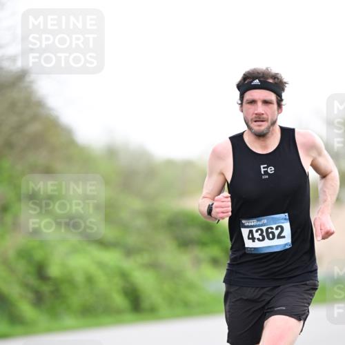 07.04.2024 - 43. Internationalen Wilhelmsburger Insellauf Dr. Thomas Lammeyer http://msf.ph/oto/6037575 07.04.2024 10:22:20 Laufen 226, 4362 meine-sportfotos.de
