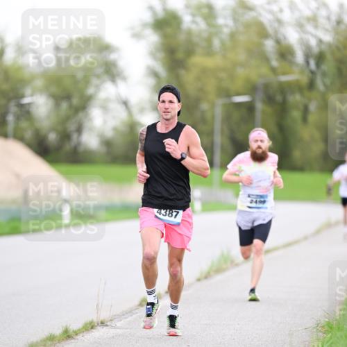 07.04.2024 - 43. Internationalen Wilhelmsburger Insellauf Dr. Thomas Lammeyer http://msf.ph/oto/6037583 07.04.2024 10:22:28 Laufen 4387, 2499 meine-sportfotos.de