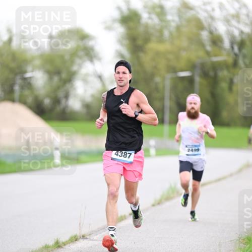 07.04.2024 - 43. Internationalen Wilhelmsburger Insellauf Dr. Thomas Lammeyer http://msf.ph/oto/6037584 07.04.2024 10:22:28 Laufen 4387 meine-sportfotos.de