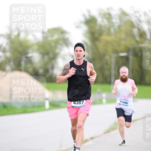 07.04.2024 - 43. Internationalen Wilhelmsburger Insellauf Dr. Thomas Lammeyer http://msf.ph/oto/6037586 07.04.2024 10:22:28 Laufen 4387 meine-sportfotos.de