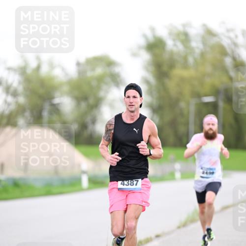 07.04.2024 - 43. Internationalen Wilhelmsburger Insellauf Dr. Thomas Lammeyer http://msf.ph/oto/6037587 07.04.2024 10:22:28 Laufen 4387 meine-sportfotos.de
