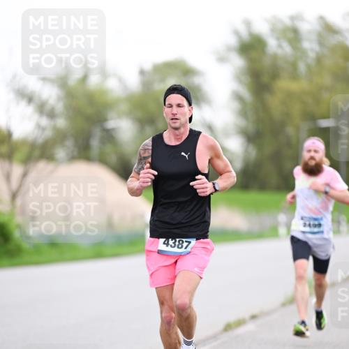 07.04.2024 - 43. Internationalen Wilhelmsburger Insellauf Dr. Thomas Lammeyer http://msf.ph/oto/6037590 07.04.2024 10:22:29 Laufen 4387, 2409 meine-sportfotos.de
