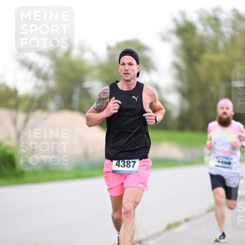 07.04.2024 - 43. Internationalen Wilhelmsburger Insellauf Dr. Thomas Lammeyer http://msf.ph/oto/6037591 07.04.2024 10:22:29 Laufen 4387 meine-sportfotos.de