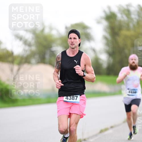 07.04.2024 - 43. Internationalen Wilhelmsburger Insellauf Dr. Thomas Lammeyer http://msf.ph/oto/6037592 07.04.2024 10:22:29 Laufen 4387 meine-sportfotos.de