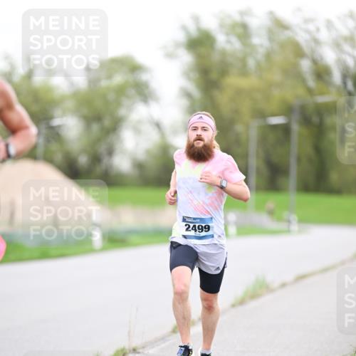07.04.2024 - 43. Internationalen Wilhelmsburger Insellauf Dr. Thomas Lammeyer http://msf.ph/oto/6037595 07.04.2024 10:22:30 Laufen 2499 meine-sportfotos.de