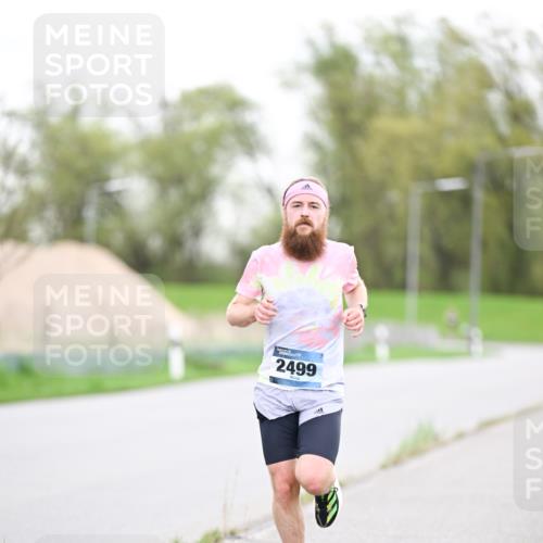07.04.2024 - 43. Internationalen Wilhelmsburger Insellauf Dr. Thomas Lammeyer http://msf.ph/oto/6037597 07.04.2024 10:22:30 Laufen 2499 meine-sportfotos.de
