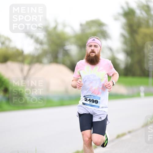 07.04.2024 - 43. Internationalen Wilhelmsburger Insellauf Dr. Thomas Lammeyer http://msf.ph/oto/6037602 07.04.2024 10:22:31 Laufen 2499 meine-sportfotos.de