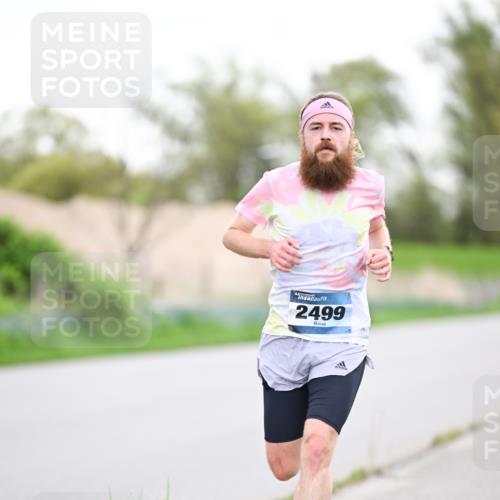 07.04.2024 - 43. Internationalen Wilhelmsburger Insellauf Dr. Thomas Lammeyer http://msf.ph/oto/6037604 07.04.2024 10:22:31 Laufen 2499 meine-sportfotos.de