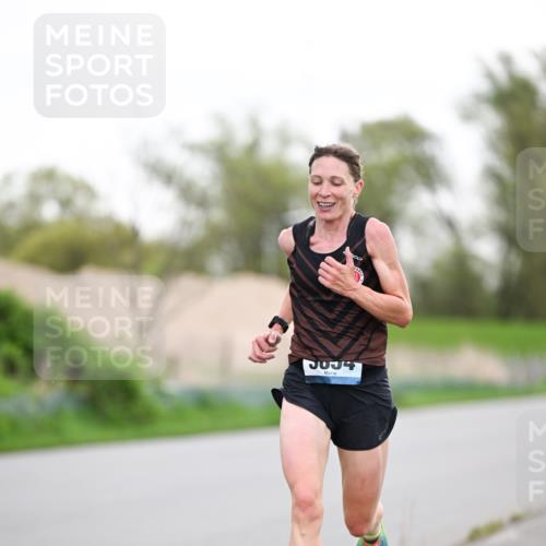 07.04.2024 - 43. Internationalen Wilhelmsburger Insellauf Dr. Thomas Lammeyer http://msf.ph/oto/6037675 07.04.2024 10:22:57 Laufen 0 meine-sportfotos.de