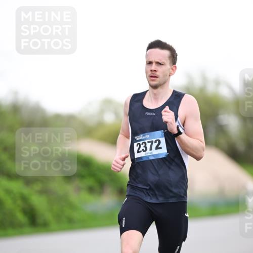 07.04.2024 - 43. Internationalen Wilhelmsburger Insellauf Dr. Thomas Lammeyer http://msf.ph/oto/6037752 07.04.2024 10:23:25 Laufen 2372 meine-sportfotos.de