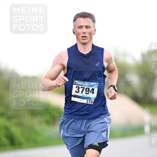 07.04.2024 - 43. Internationalen Wilhelmsburger Insellauf Dr. Thomas Lammeyer http://msf.ph/oto/6037846 07.04.2024 10:24:02 Laufen 3794, 3794 meine-sportfotos.de