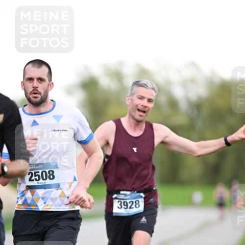 07.04.2024 - 43. Internationalen Wilhelmsburger Insellauf Dr. Thomas Lammeyer http://msf.ph/oto/6037862 07.04.2024 10:24:13 Laufen 2508, 3928 meine-sportfotos.de