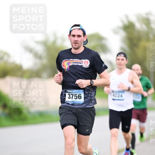 07.04.2024 - 43. Internationalen Wilhelmsburger Insellauf Dr. Thomas Lammeyer http://msf.ph/oto/6037892 07.04.2024 10:24:38 Laufen 1910, 3756, 422 meine-sportfotos.de